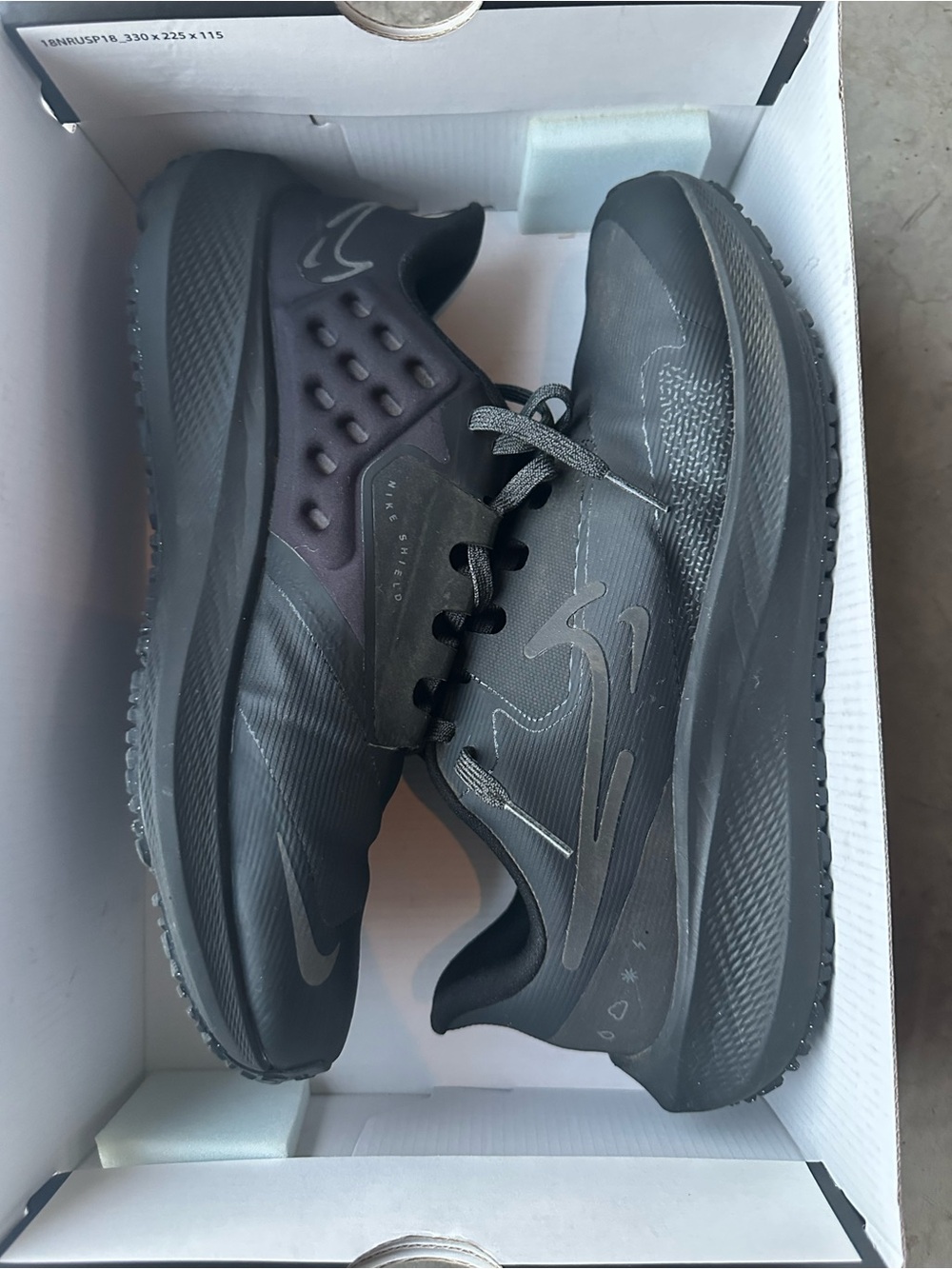Nike Men's Black Air Zoom Pegasus Shield